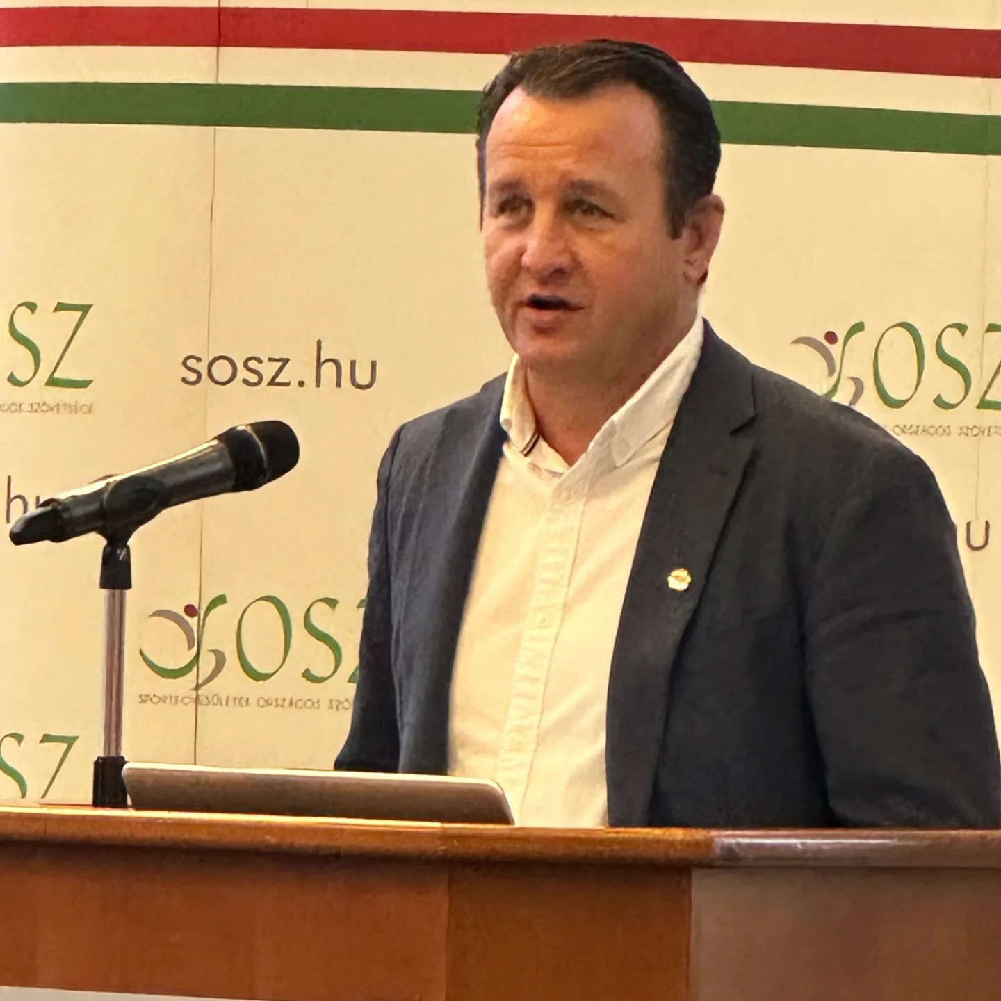 A SOSZ konferenciáján járt Sámuel Botond