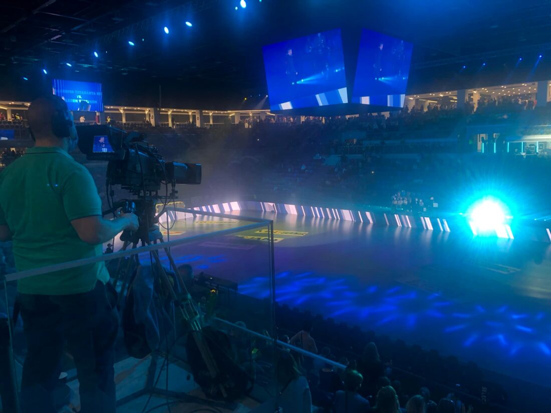 HÉTVÉGÉN MEGTELT AZ ÚJ SPORTCSARNOK! MI IS OTT VOLTUNK!